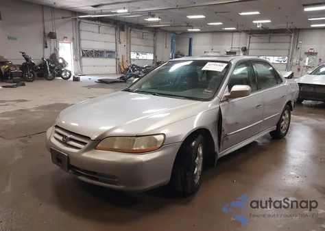 2001 Honda Accord 2.3 Ex из США, поврежденный, VIN 1HGCG55631A136784